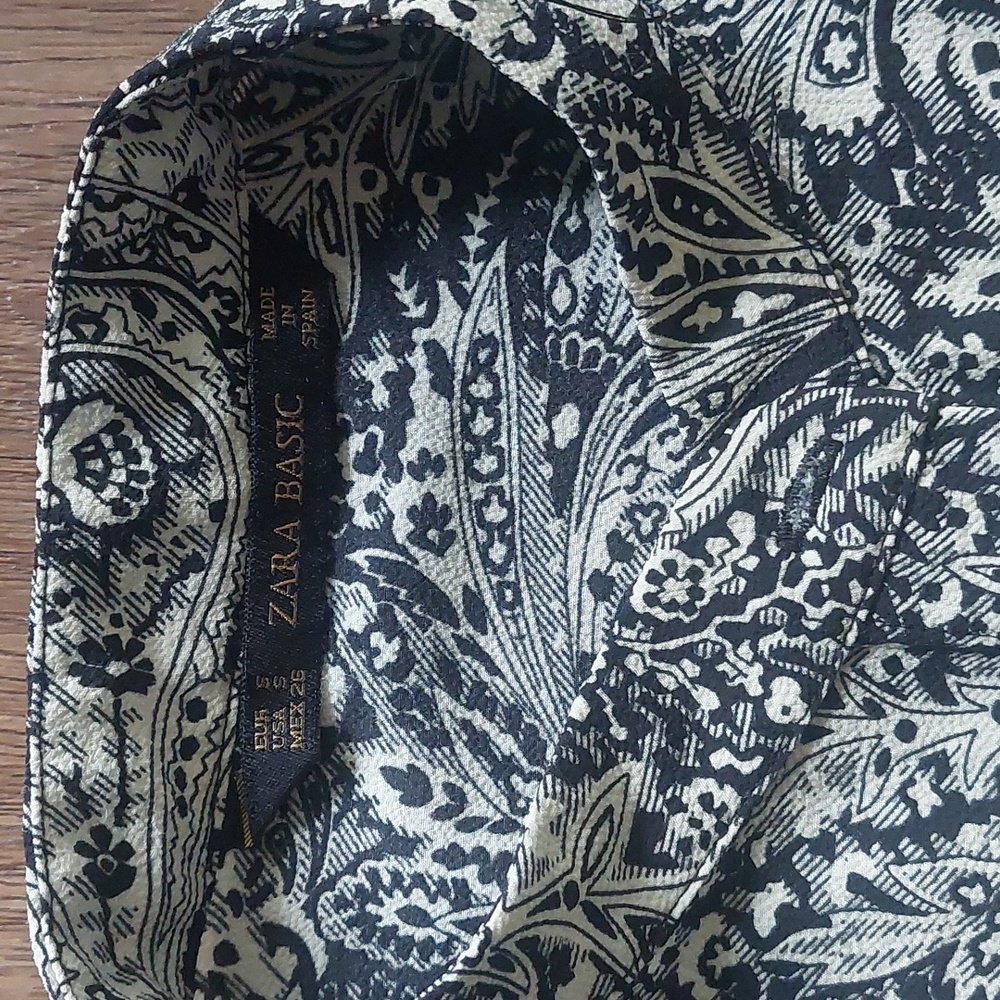 Zara blouse - Picture 2 of 9